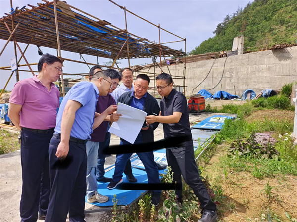 5月7日，洪董，余總陪同王小東副縣長一行調(diào)研湖田山景區(qū)項目.jpg