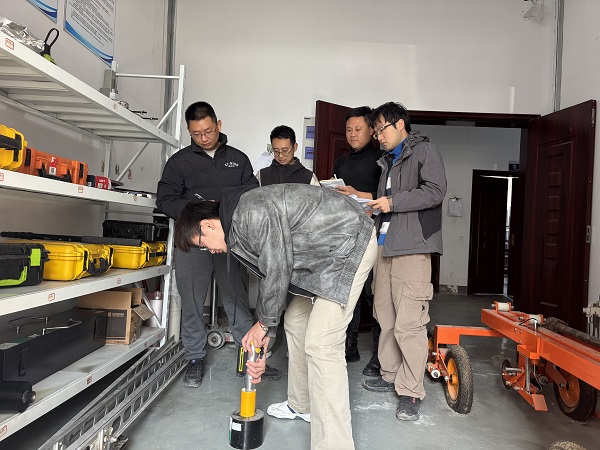 質(zhì)檢公司開展主體結(jié)構(gòu)檢測專項學習照片 - 副本.jpg