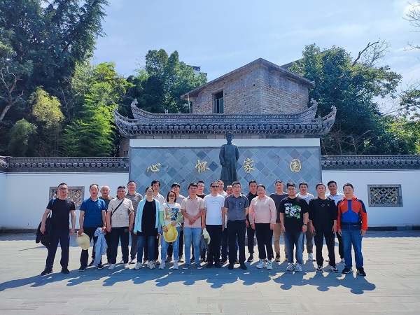 1686883391676498.jpg d4dac4211415bd06c41b4eab9f4dadb.jpg